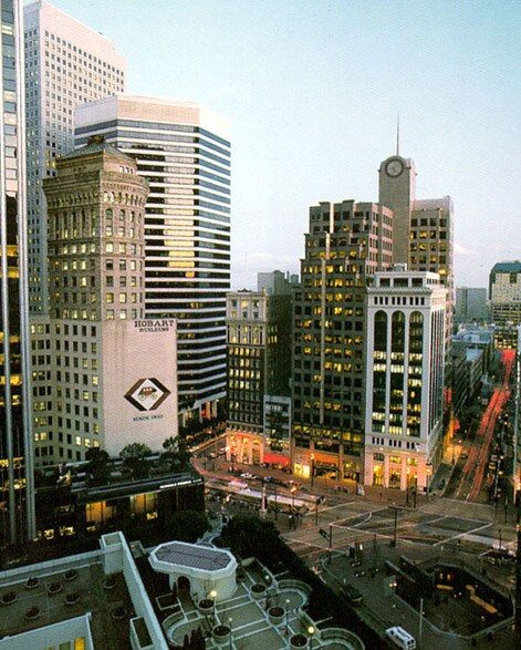 One Montgomery St, San Francisco, CA à louer - Photo du bâtiment - Image 1 de 3