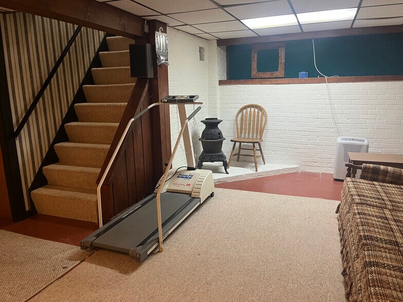 451/457 Joffre Cherry Valley St, Burgettstown, PA à vendre - Photo du bâtiment - Image 3 de 22