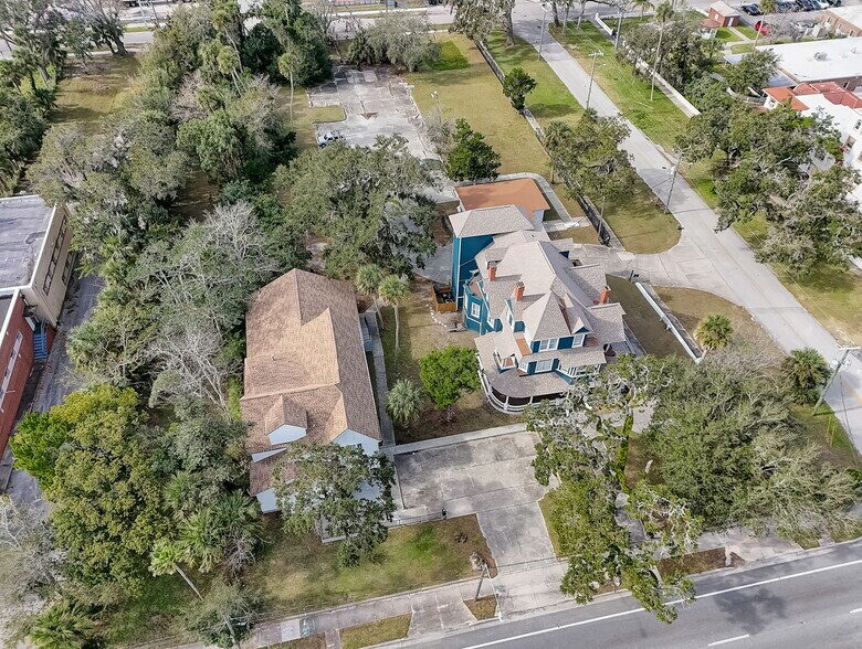 404 S Ridgewood Ave, Daytona Beach, FL à vendre - Photo du bâtiment - Image 2 de 68