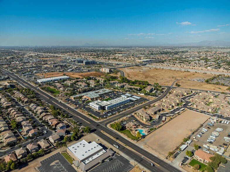 5416 E Baseline Rd, Mesa, AZ à louer - Photo du bâtiment - Image 3 de 6