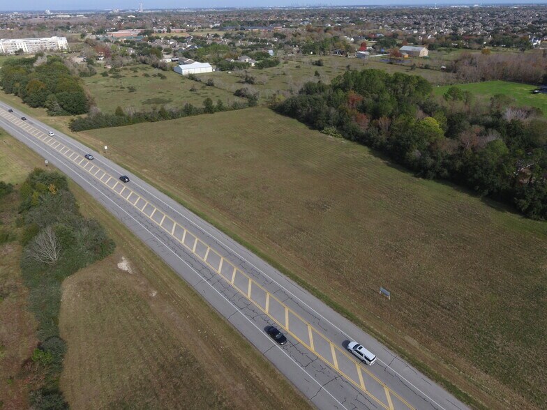2420 Hewitt St, League City, TX à vendre - Photo du bâtiment - Image 3 de 6