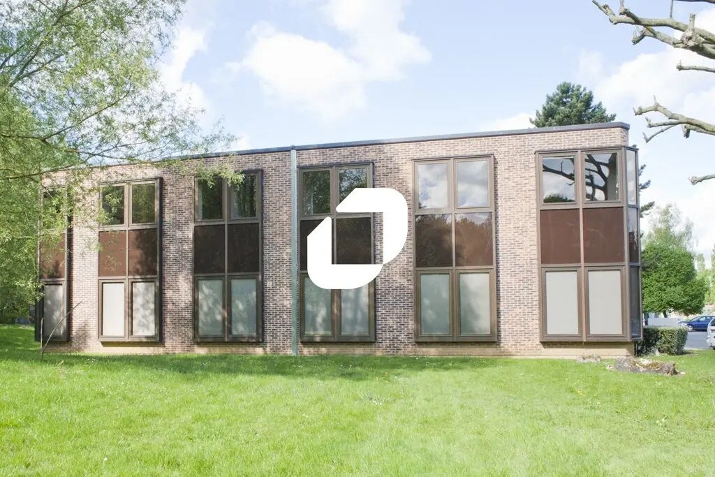 Office in Croissy-Beaubourg for lease Building Photo- Image 1 of 8