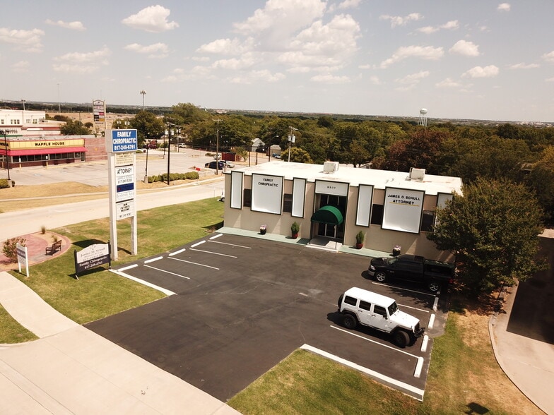 8507 Benbrook Blvd, Benbrook, TX for lease - Building Photo - Image 2 of 9