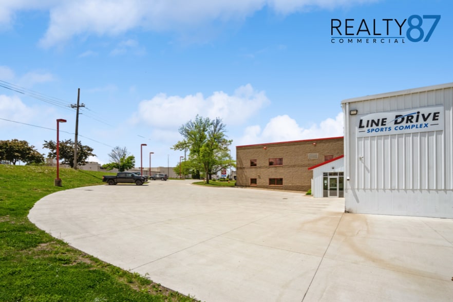 850 Twixt Town Rd NE, Marion, IA for lease - Building Photo - Image 2 of 15