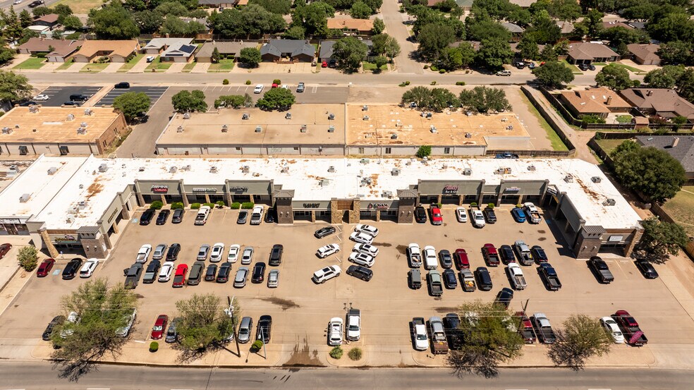 3300-3302 82nd St, Lubbock, TX à louer - Photo du bâtiment - Image 1 de 9