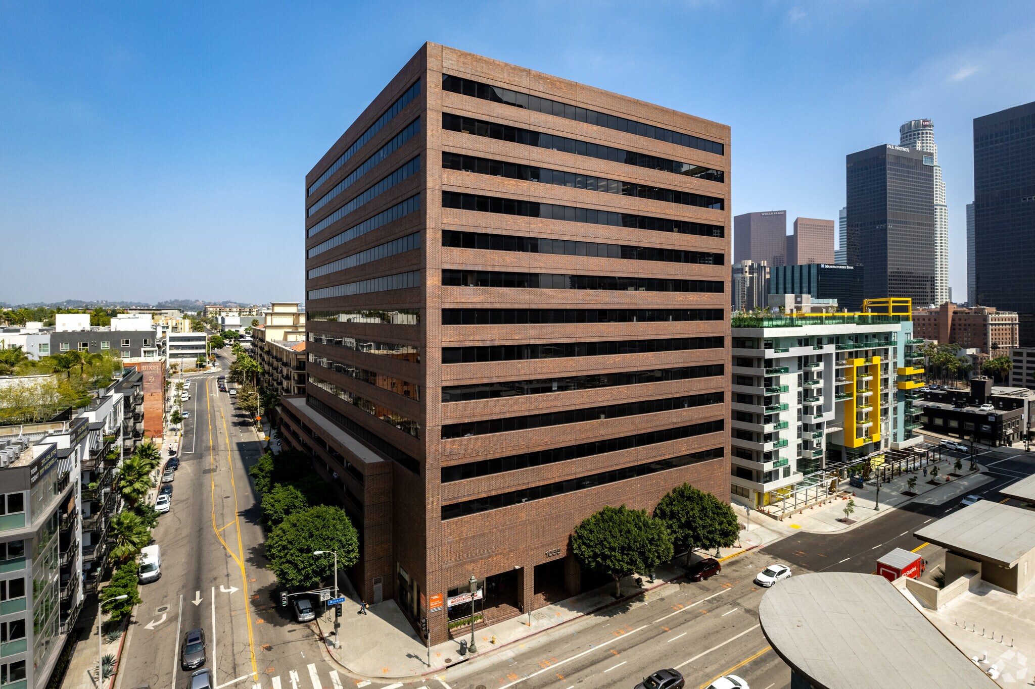 1055 Wilshire Blvd, Los Angeles, CA à louer Photo du bâtiment- Image 1 de 6