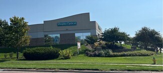 Plus de détails pour 8920 S 71st Plz, Papillion, NE - Commerce de détail à louer