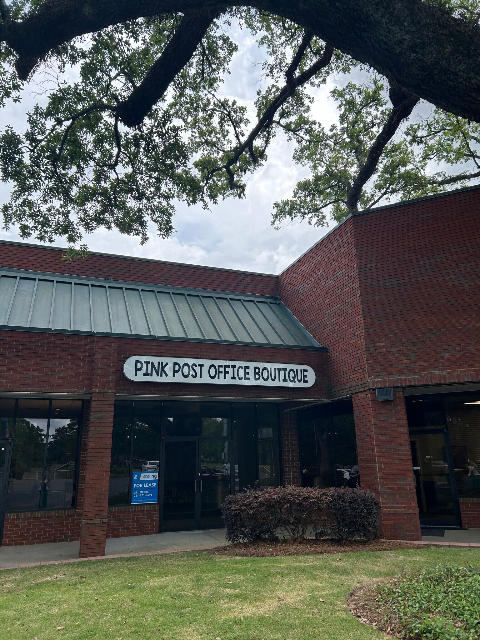 6207 Cottage Hill Rd, Mobile, AL for lease Building Photo- Image 1 of 8