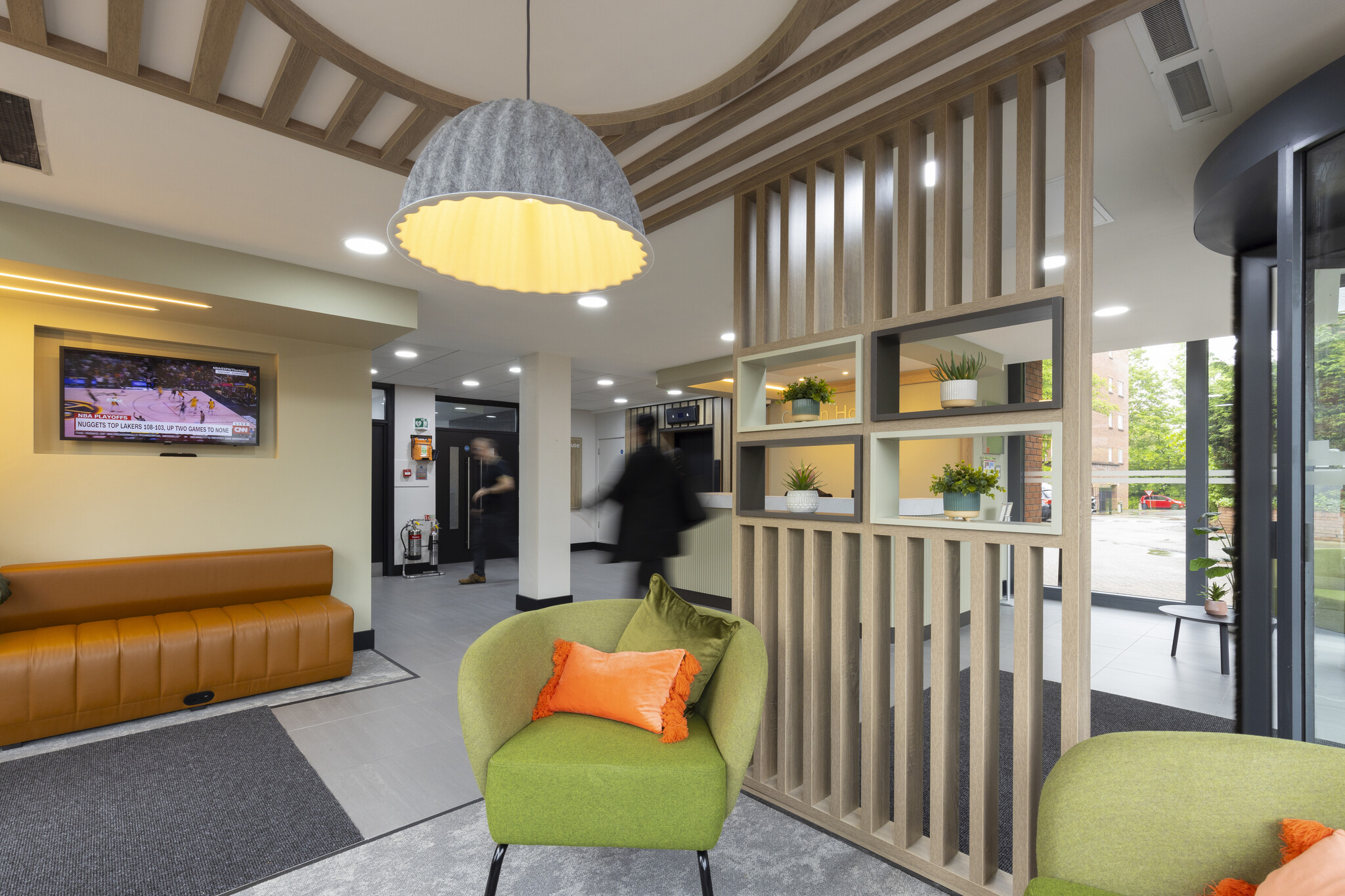 Manchester Rd, Wilmslow for lease Interior Photo- Image 1 of 12