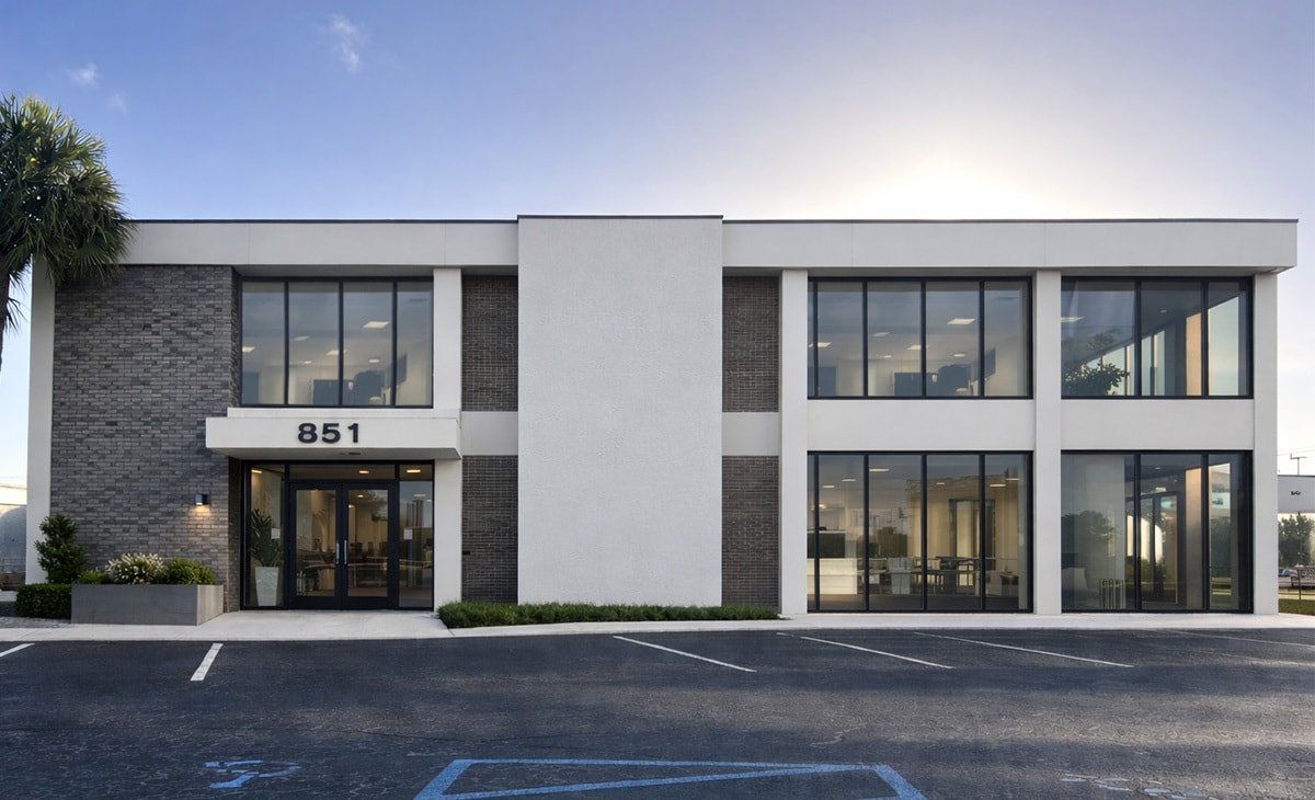 851 SE Johnson Ave, Stuart, FL for lease Primary Photo- Image 1 of 4