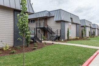 More details for 1570 James St, Woodburn, OR - Multifamily for Sale