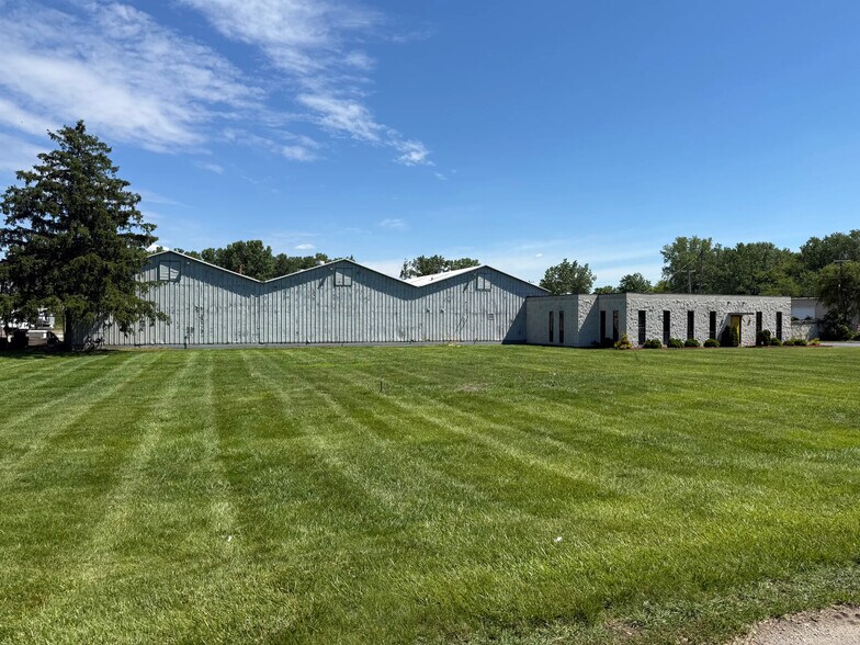 3060 South Ave, Toledo, OH à louer - Photo du bâtiment - Image 3 de 9