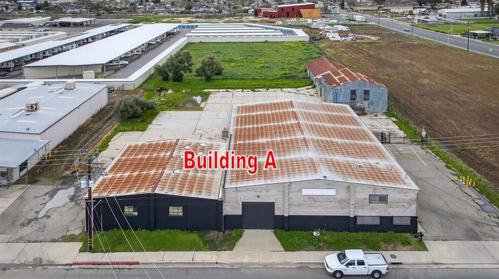 749 N Plano St, Porterville, CA for lease - Building Photo - Image 3 of 36