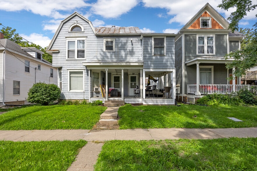 217 S Johnson St, Iowa City, IA for sale - Primary Photo - Image 1 of 6