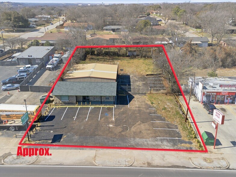4208 Benbrook Hwy, Fort Worth, TX à vendre - Photo du bâtiment - Image 3 de 27