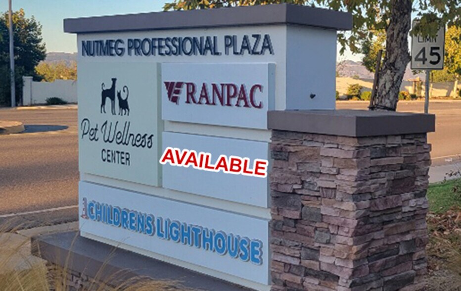 23644 Clinton Keith, Murrieta, CA à louer - Autre - Image 2 de 12