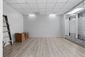 Plus de détails pour 17 S Briar Hollow Ln, Houston, TX - Bureau à louer