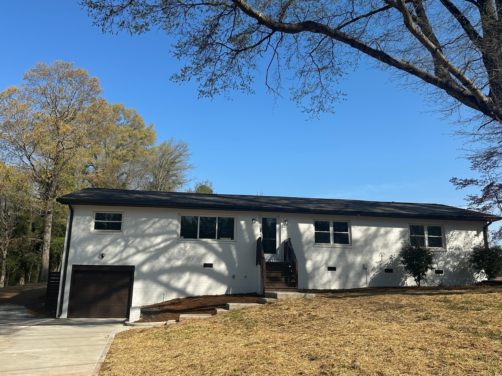 679 Oakridge Farm Hwy, Mooresville, NC for lease Primary Photo- Image 1 of 10