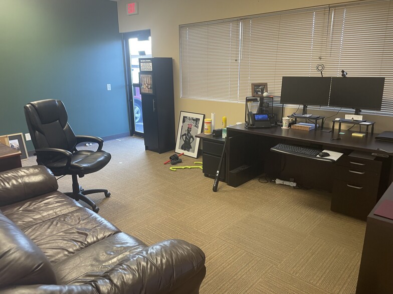 3140 Edmonton Dr, Sun Prairie, WI for lease - Building Photo - Image 2 of 5