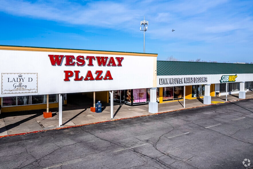 2401-2565 S Seneca St, Wichita, KS for lease - Building Photo - Image 3 of 28