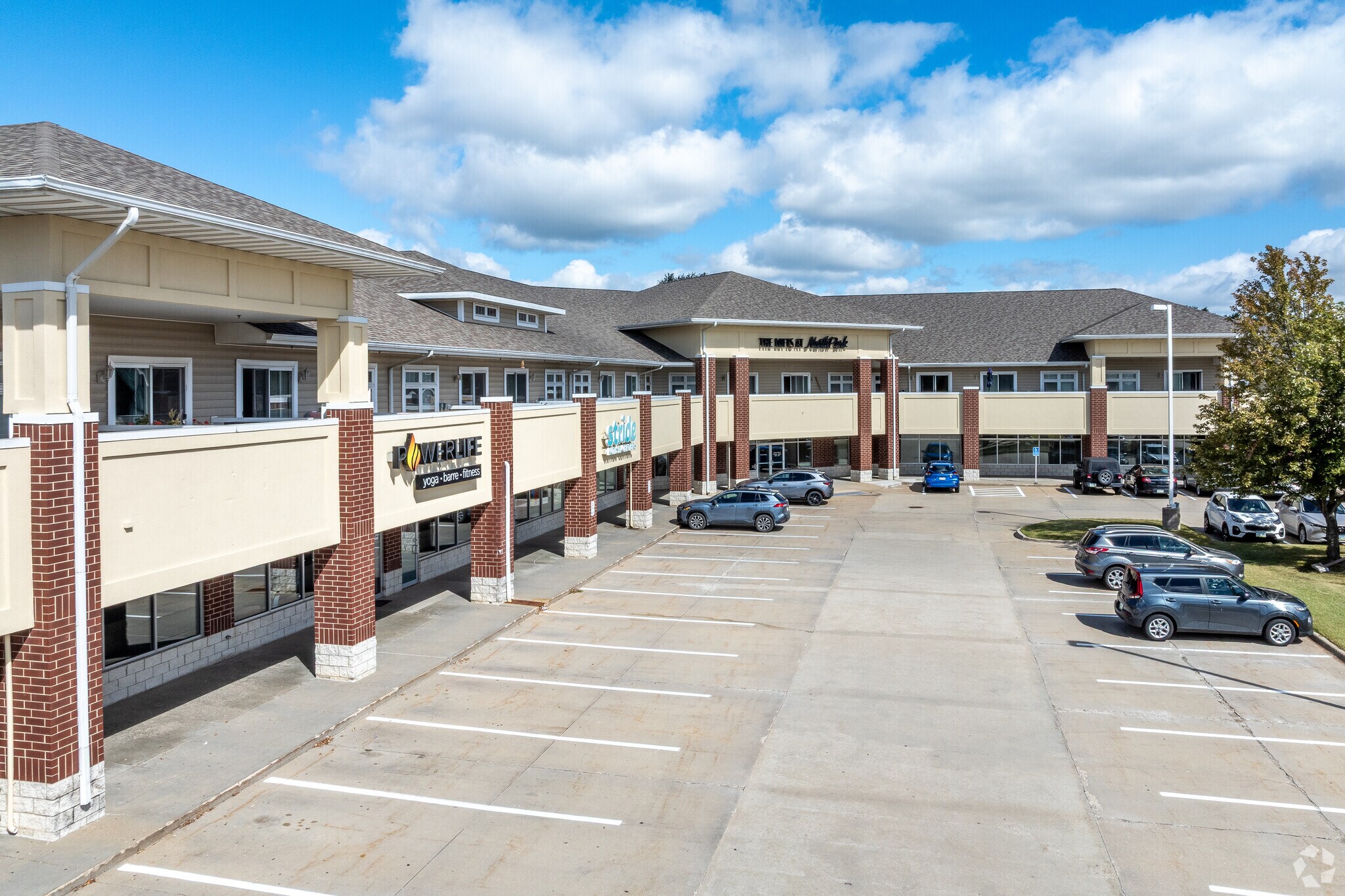 8845 Northpark Ct, Johnston, IA for lease Primary Photo- Image 1 of 18