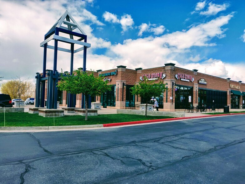 555 E 1400 N, Logan, UT à louer - Photo du bâtiment - Image 2 de 4
