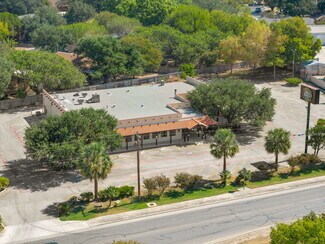 Plus de détails pour 983 N Highway 123 Byp, Seguin, TX - Commerce de détail à vendre