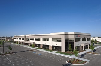 2041 S Cobalt Point Way, Meridian, ID for lease Building Photo- Image 2 of 4