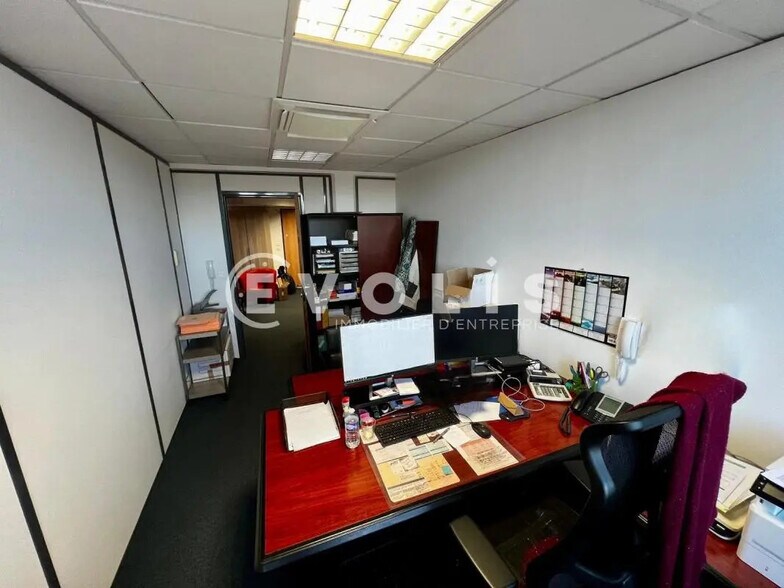 Bureau dans Évry-Courcouronnes à vendre - Photo intérieure - Image 3 de 9