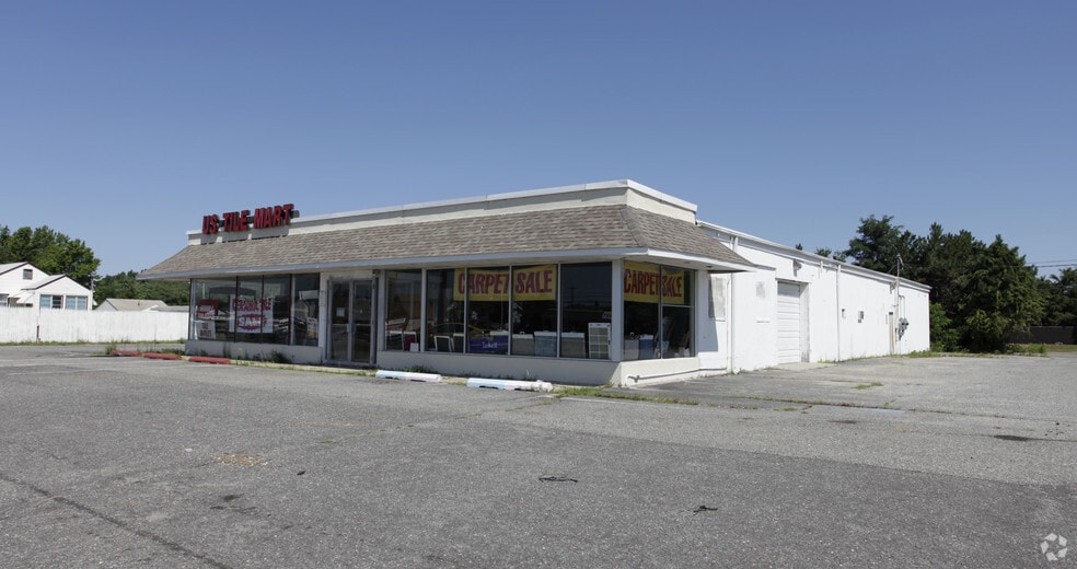 Toms River Route 37 Investment portfolio of 3 properties for sale on LoopNet.ca - Building Photo - Image 3 of 22