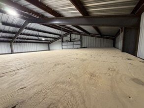 40 Sauder Dr, New Braunfels, TX for lease Interior Photo- Image 2 of 18