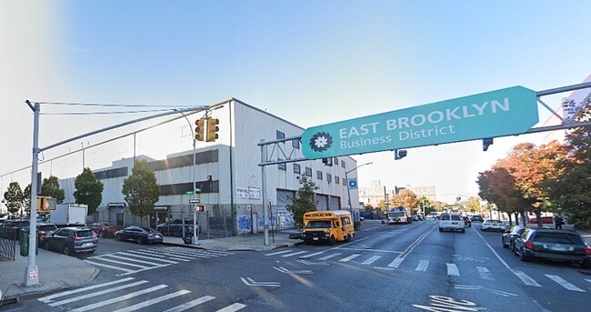 Plus de détails pour 2050 Pitkin Ave, Brooklyn, NY - Industriel à louer