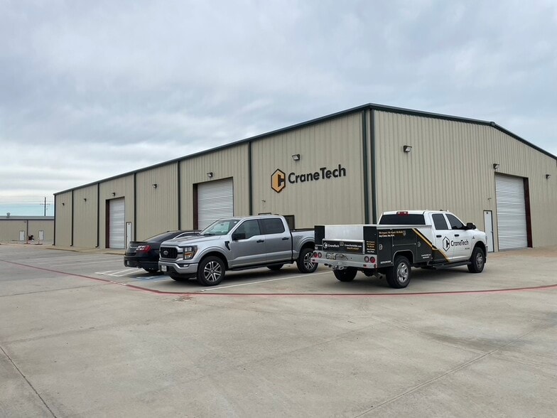 18700 Becker Rd, Hockley, TX for lease - Building Photo - Image 1 of 15
