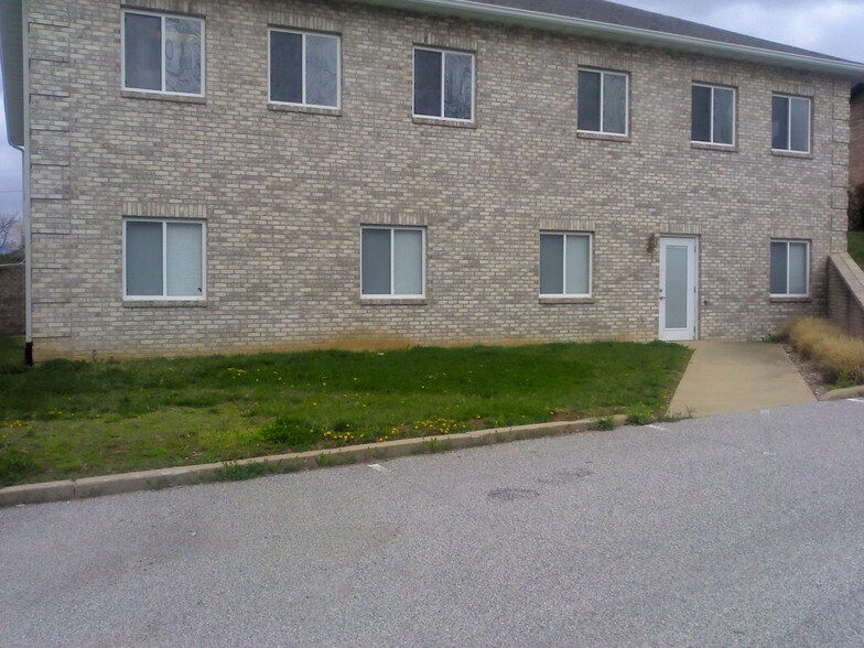 19 Emerald Ter, Swansea, IL à louer - Photo du bâtiment - Image 3 de 13