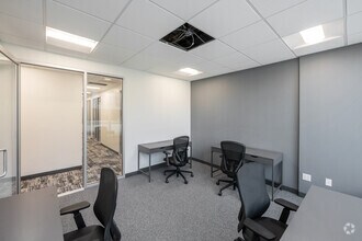 1051 Franklin Ave, Garden City, NY à louer Photo intérieure- Image 2 de 3