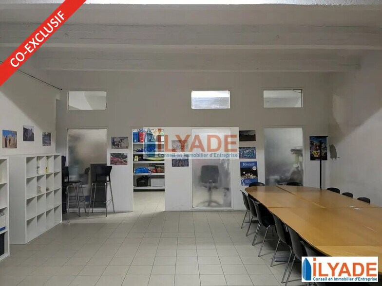 9 Rue Du Laos, Marseille à louer - Photo du bâtiment - Image 3 de 7