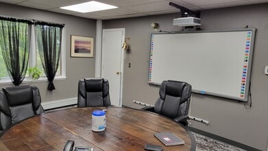 112 Parker St, Newburyport, MA for lease Interior Photo- Image 2 of 12