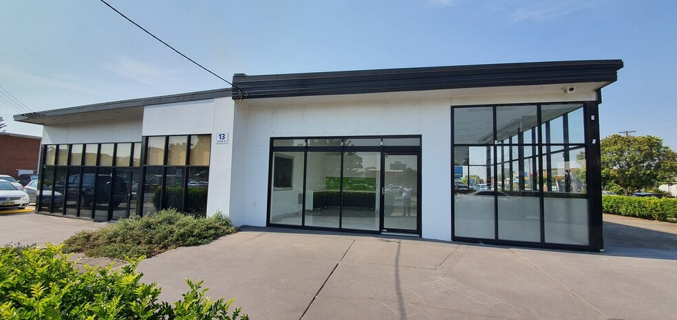 9-15 Ellen St, Wollongong for lease - Building Photo - Image 2 of 2