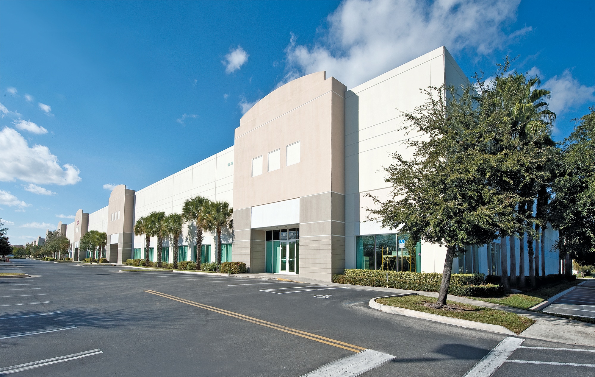 2100 SW 2nd St, Pompano Beach, FL for lease Building Photo- Image 1 of 1