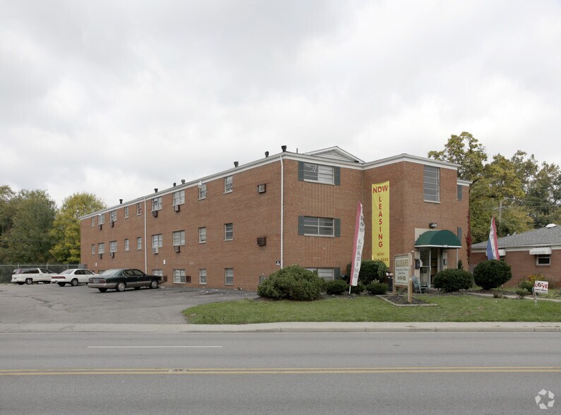 3685 Cleveland Ave, Columbus, OH à vendre - Photo principale - Image 1 de 11