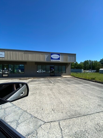 64 Sailors Dr, Ellijay, GA for lease - Building Photo - Image 2 of 7