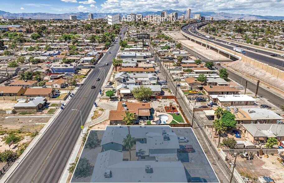 2215 Stewart Ave, Las Vegas, NV à vendre - Photo du bâtiment - Image 2 de 9