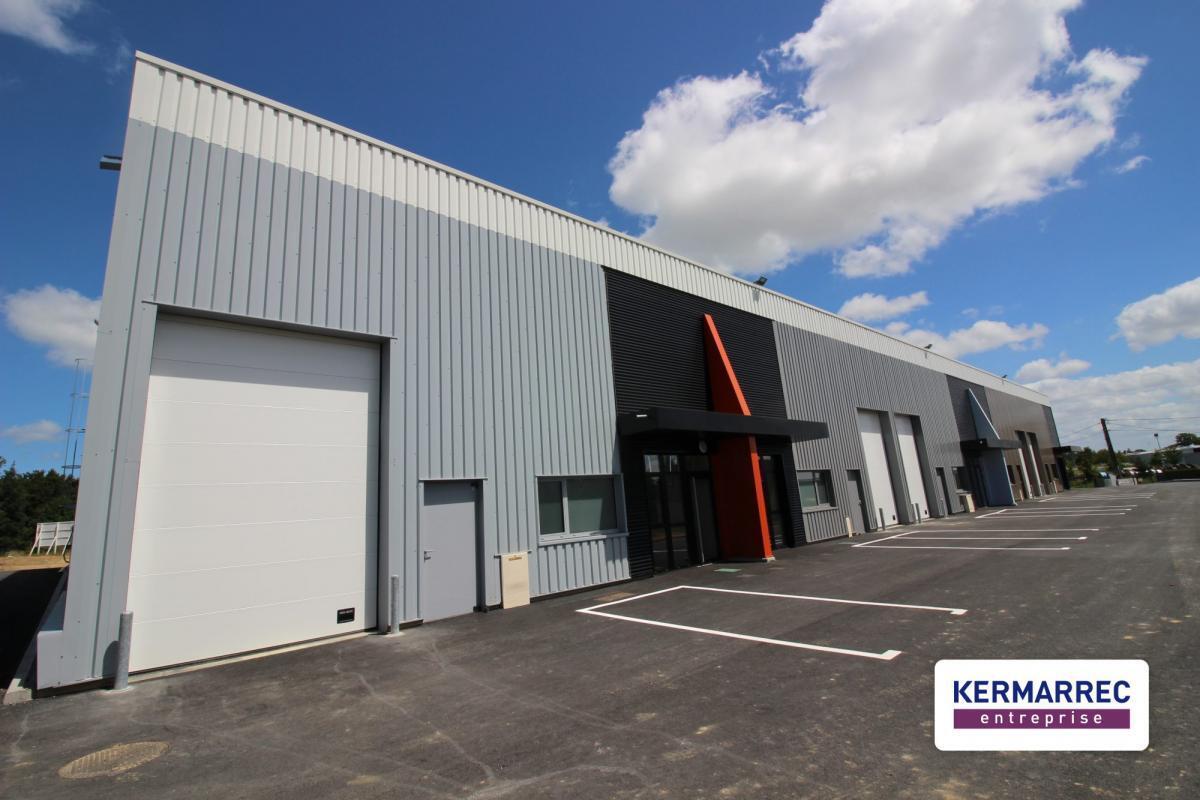 Flex in La Mézière for lease Building Photo- Image 1 of 2