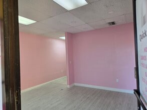 8400-8420 W Flagler St, Miami, FL for lease Interior Photo- Image 2 of 8