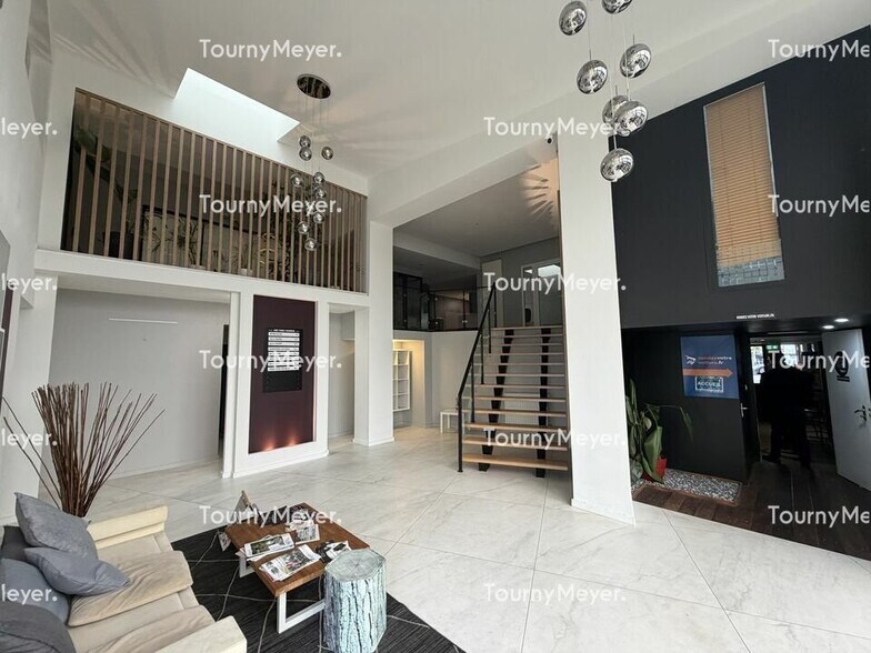 Flex in Vezin-le-Coquet for lease - Lobby - Image 3 of 5