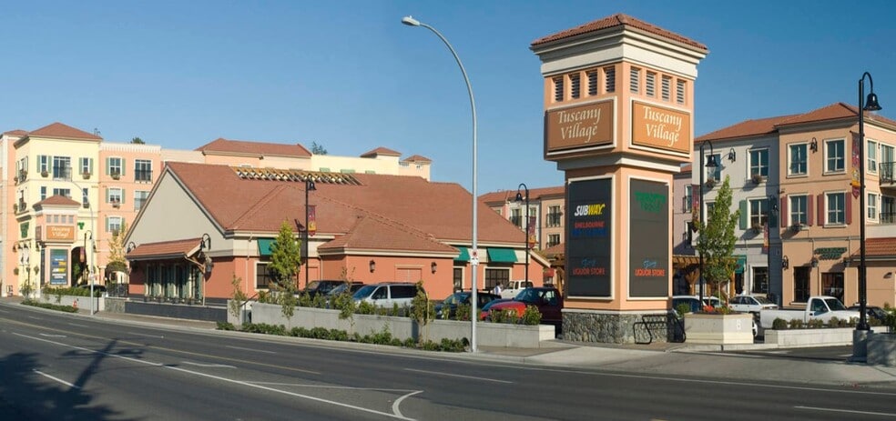 1632 McKenzie Ave, Victoria, BC for lease - Primary Photo - Image 2 of 4