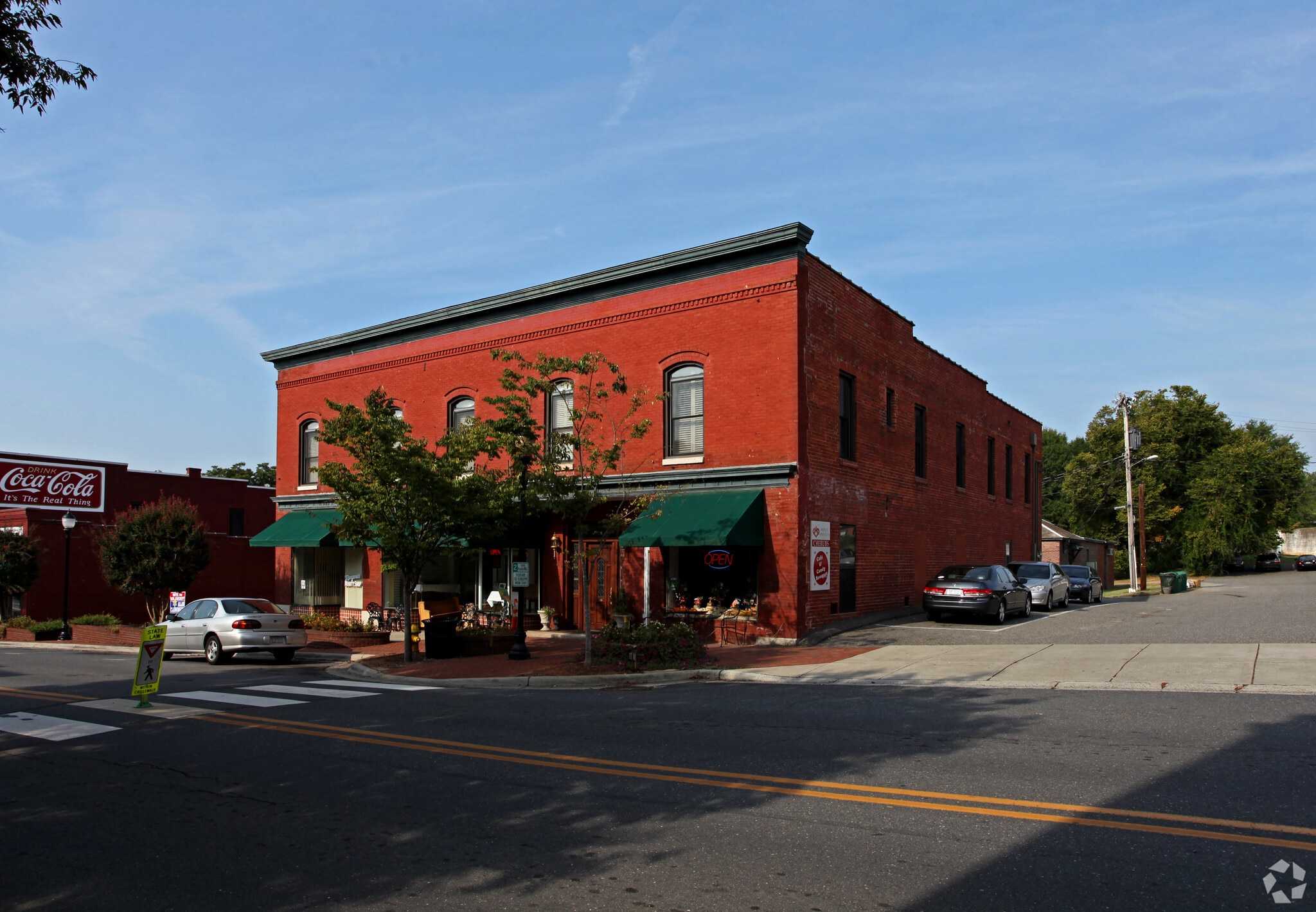23-27 Main St, Belmont, NC for lease Primary Photo- Image 1 of 7