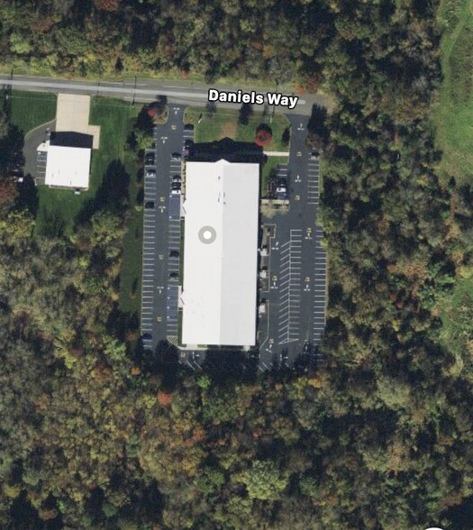 200 Daniels Way, Freehold, NJ à louer - Aérien - Image 2 de 3