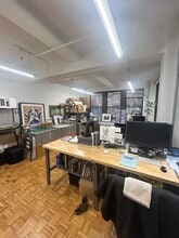 325 W 38th St, New York, NY for lease Interior Photo- Image 2 of 4