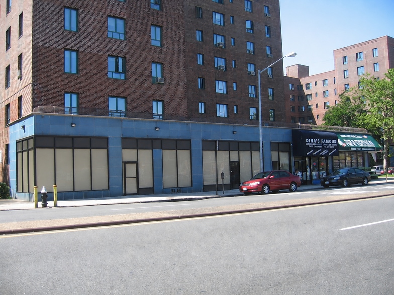 2216-2260 E Tremont Ave, Bronx, NY for lease - Building Photo - Image 2 of 2